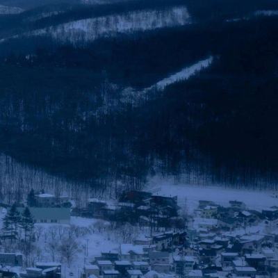 华为三折叠黄牛价雪崩：从加近十万到仅加四千，黄牛气懵了